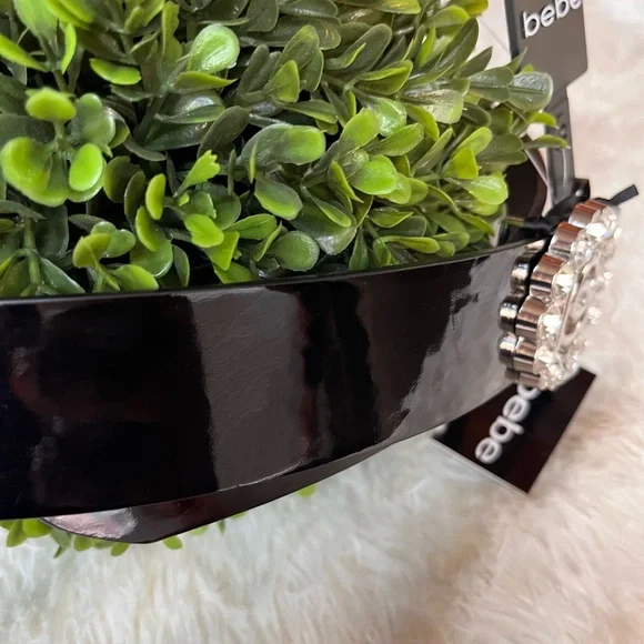 Bebe Black faux patent leather embellished belt rhinestones detailing XL - Picture 5 of 7